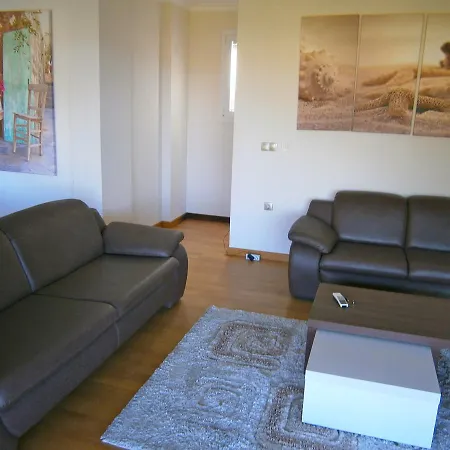Peaceful Space In Torba Villa *